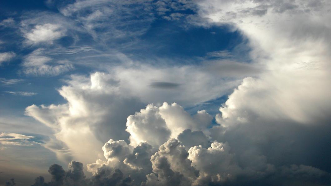 lucht foto.jpg