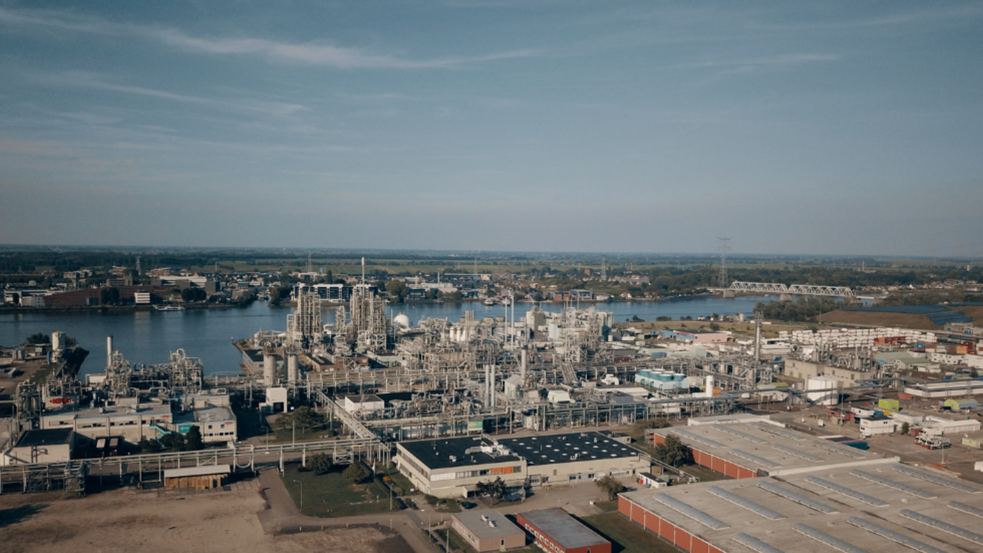  Drone foto Chemours fabriek Milan Rijnders